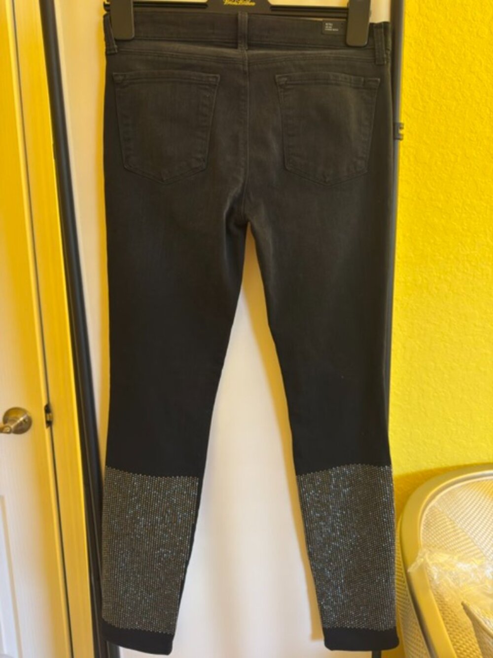 J Brand Black Skinny Jeans w/ Crystal Rhinestone Hem Detail — Size 28 - Picture 3 of 6